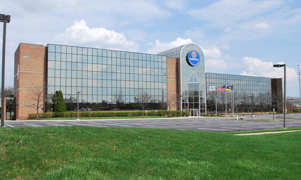 29200 Northwestern Hwy, Southfield, MI for Rent
