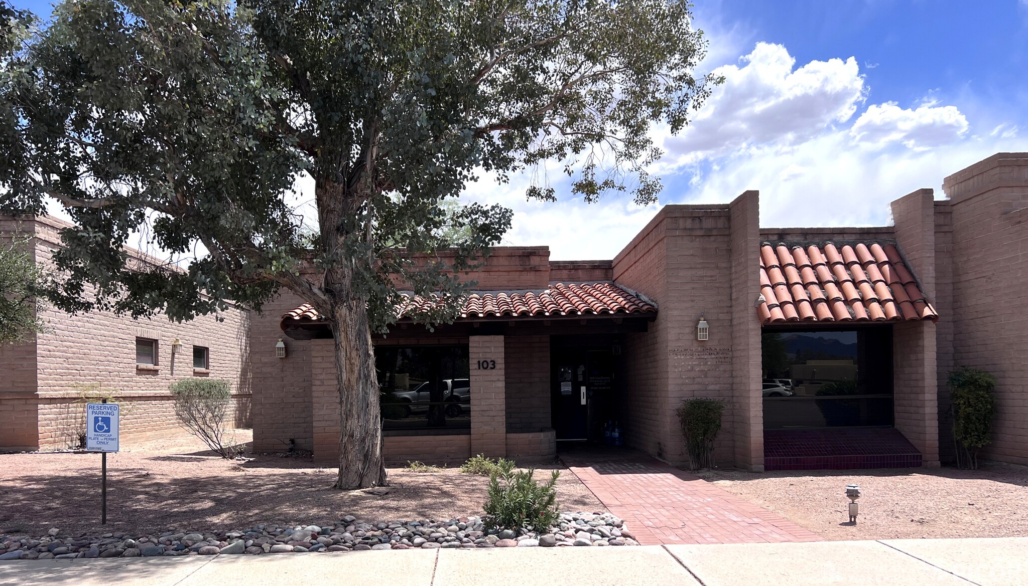 2121 N Beverly Ave, Tucson, AZ for Rent