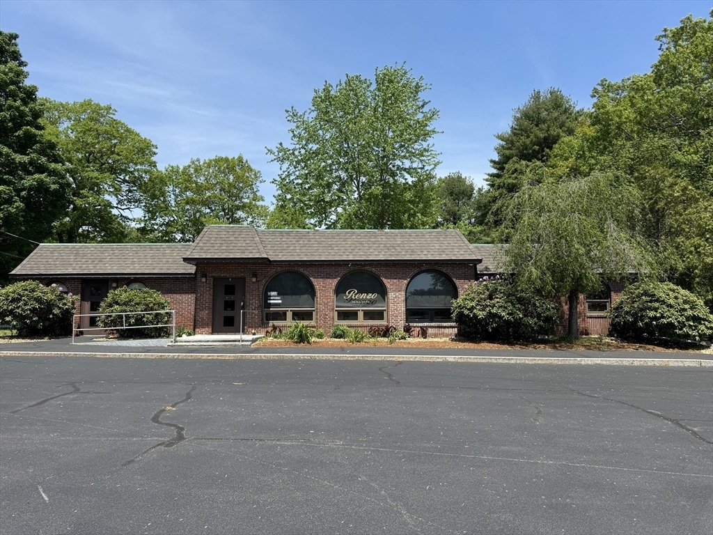 428 North Rd, Bedford, MA for Sale