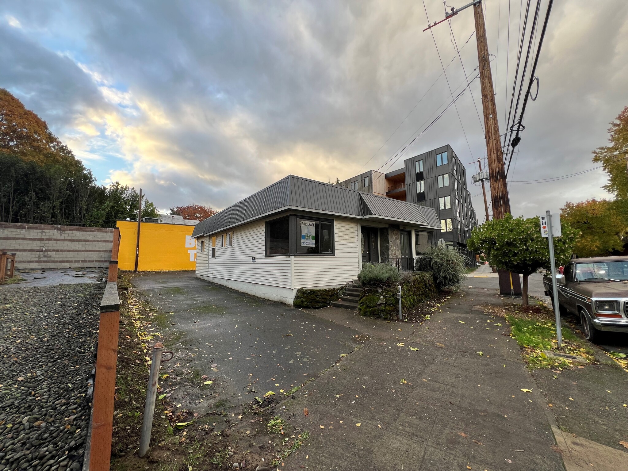 4305-4307 SE Milwaukie Ave, Portland, OR for Rent