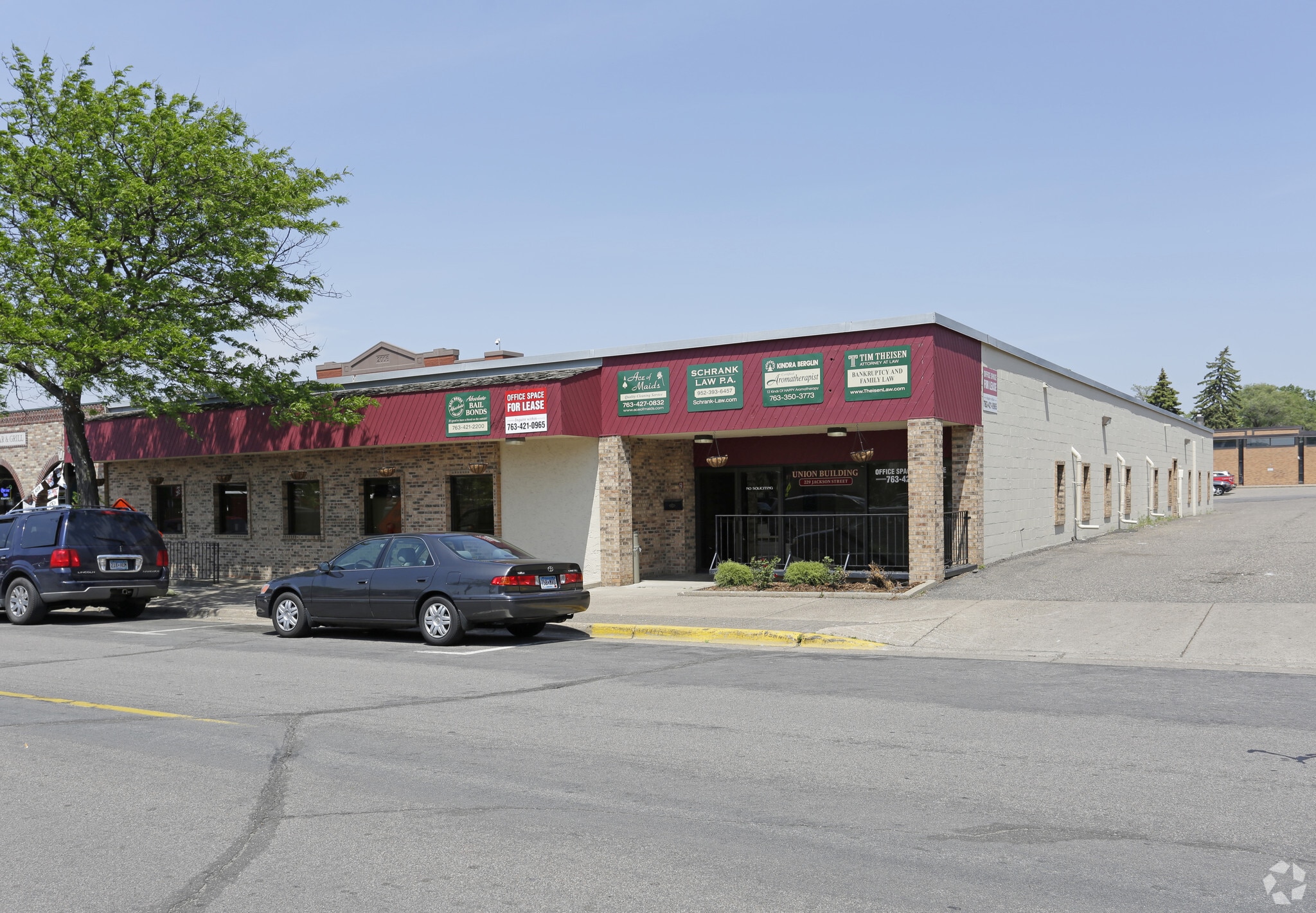 229 Jackson St, Anoka, MN for Rent
