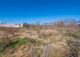 Luling, TX Commercial Land - 1561 Pierce Street