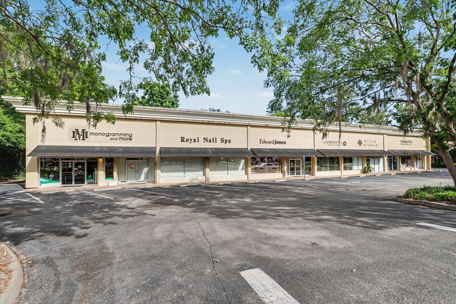 2030 Thomasville Rd, Tallahassee, FL for Rent