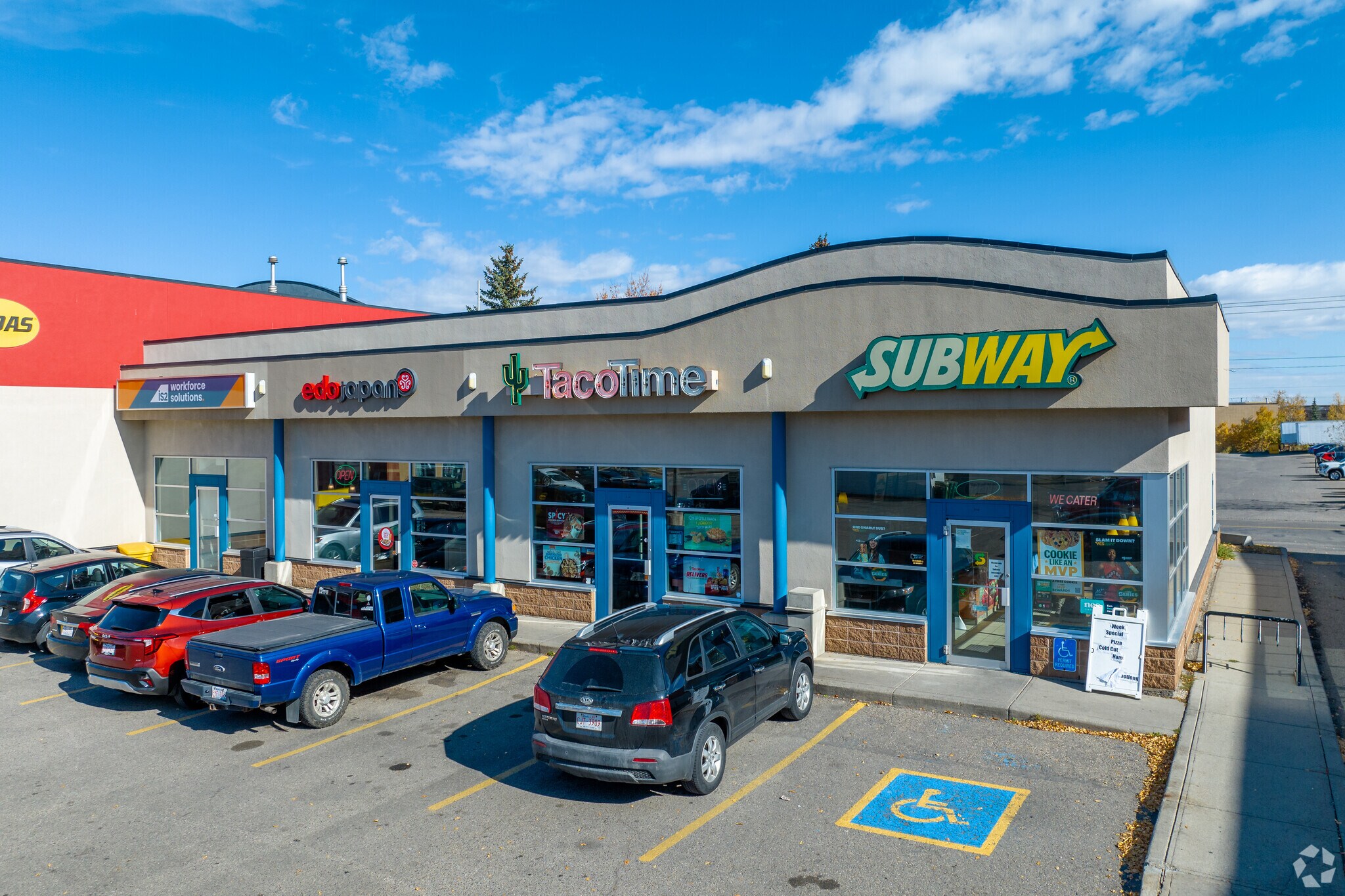 3619 SE 61st Ave, Calgary, AB for Rent