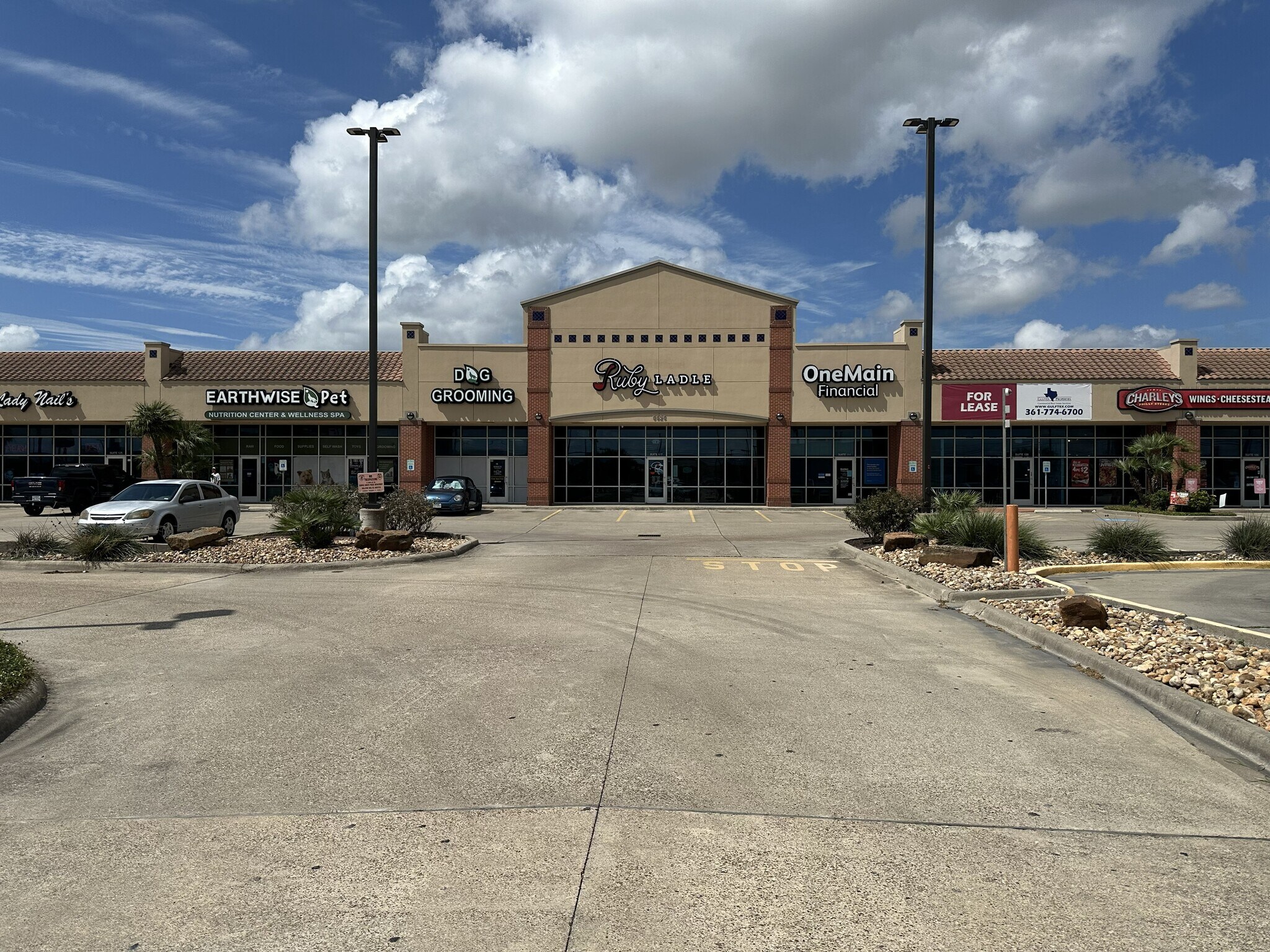 5625 Saratoga Blvd, Corpus Christi, TX for Rent