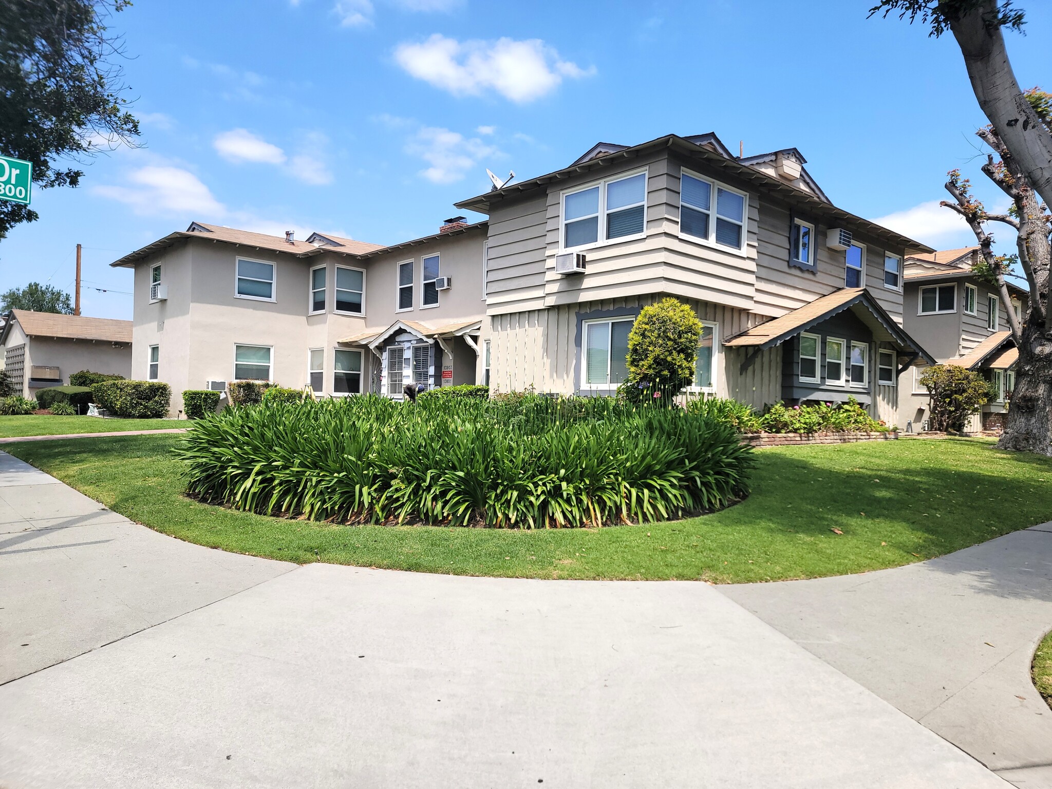 13801 Christine Dr, Whittier, CA for Sale