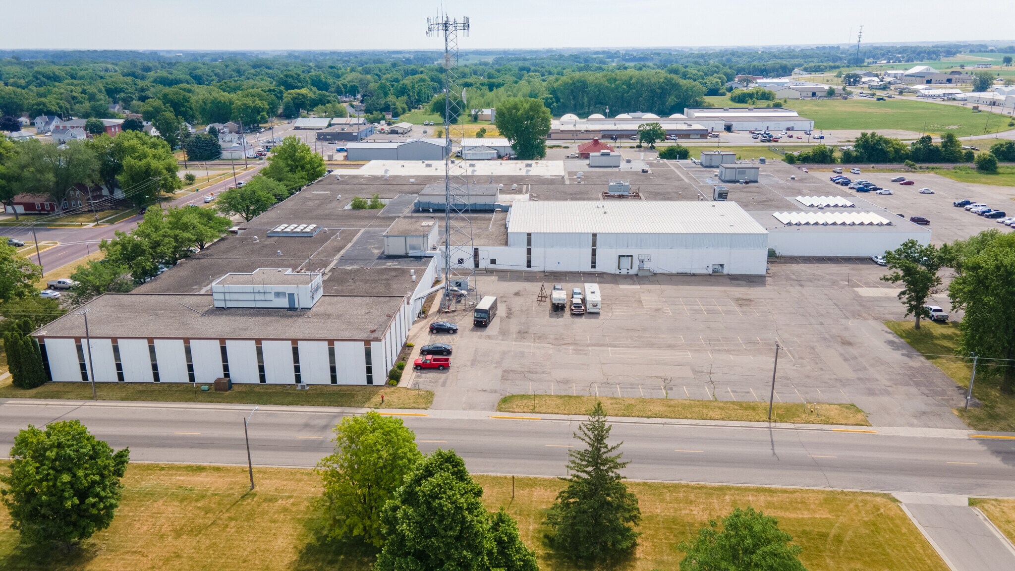 299 Johnson Ave, Waseca, MN for Rent