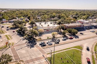 Pasadena, TX Storefront Retail/Office - 101 W Southmore Ave
