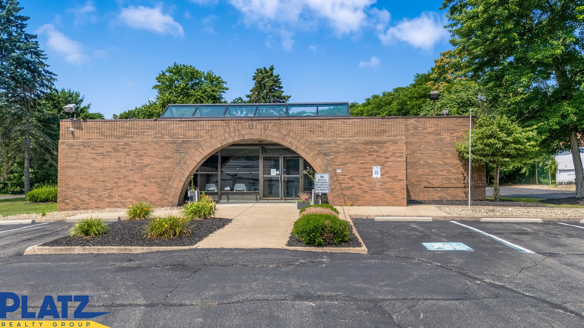 3826 S Main St, Mineral Ridge, OH for Sale