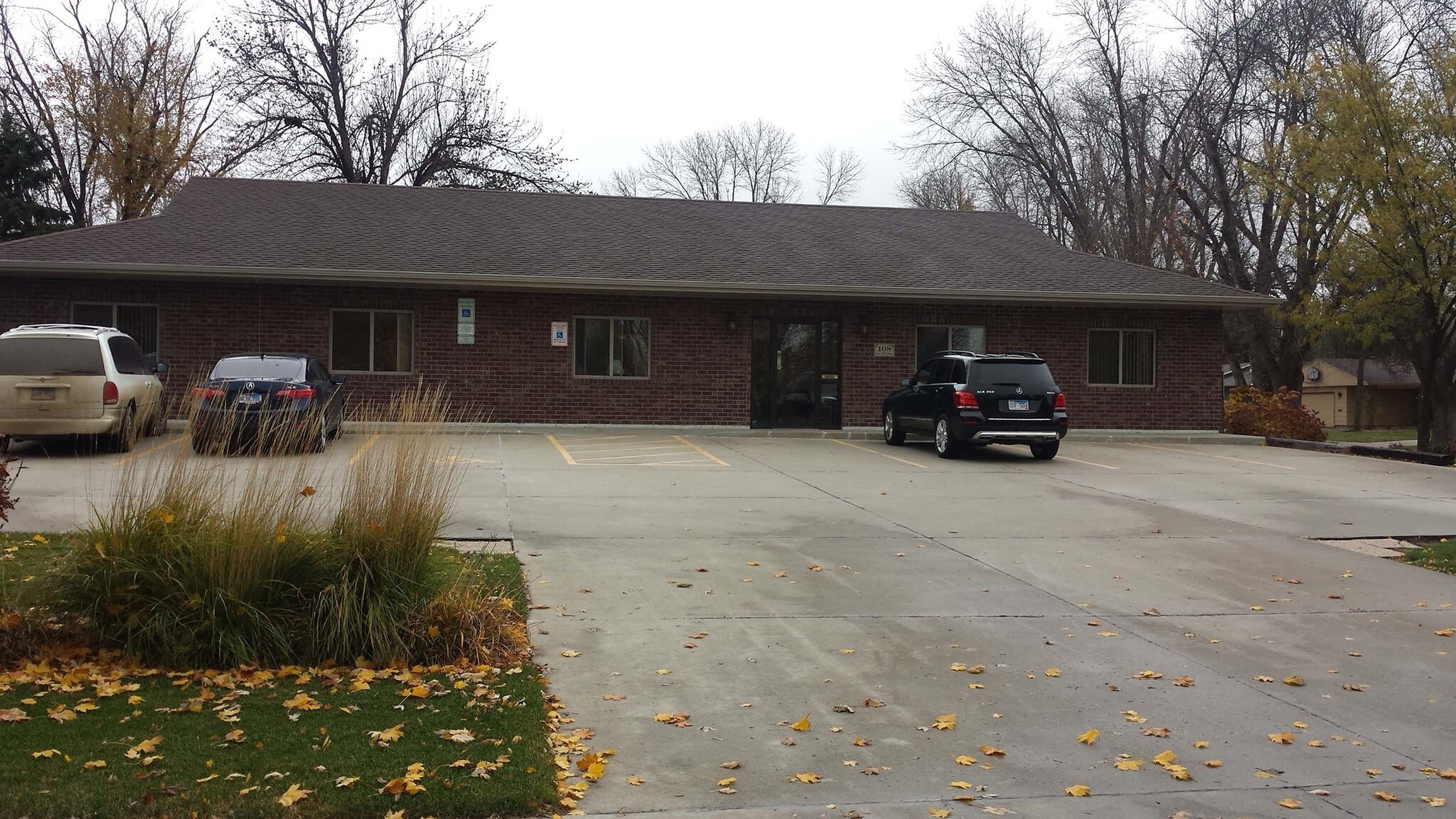 108 E 38th St, Sioux Falls, SD for Rent