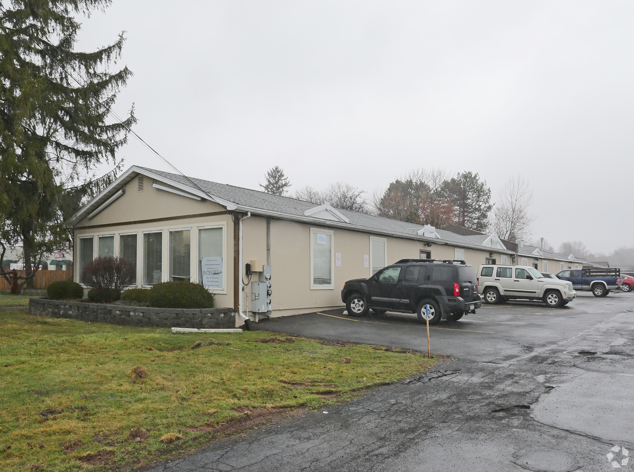 634 Old Liverpool Rd, Liverpool, NY for Rent