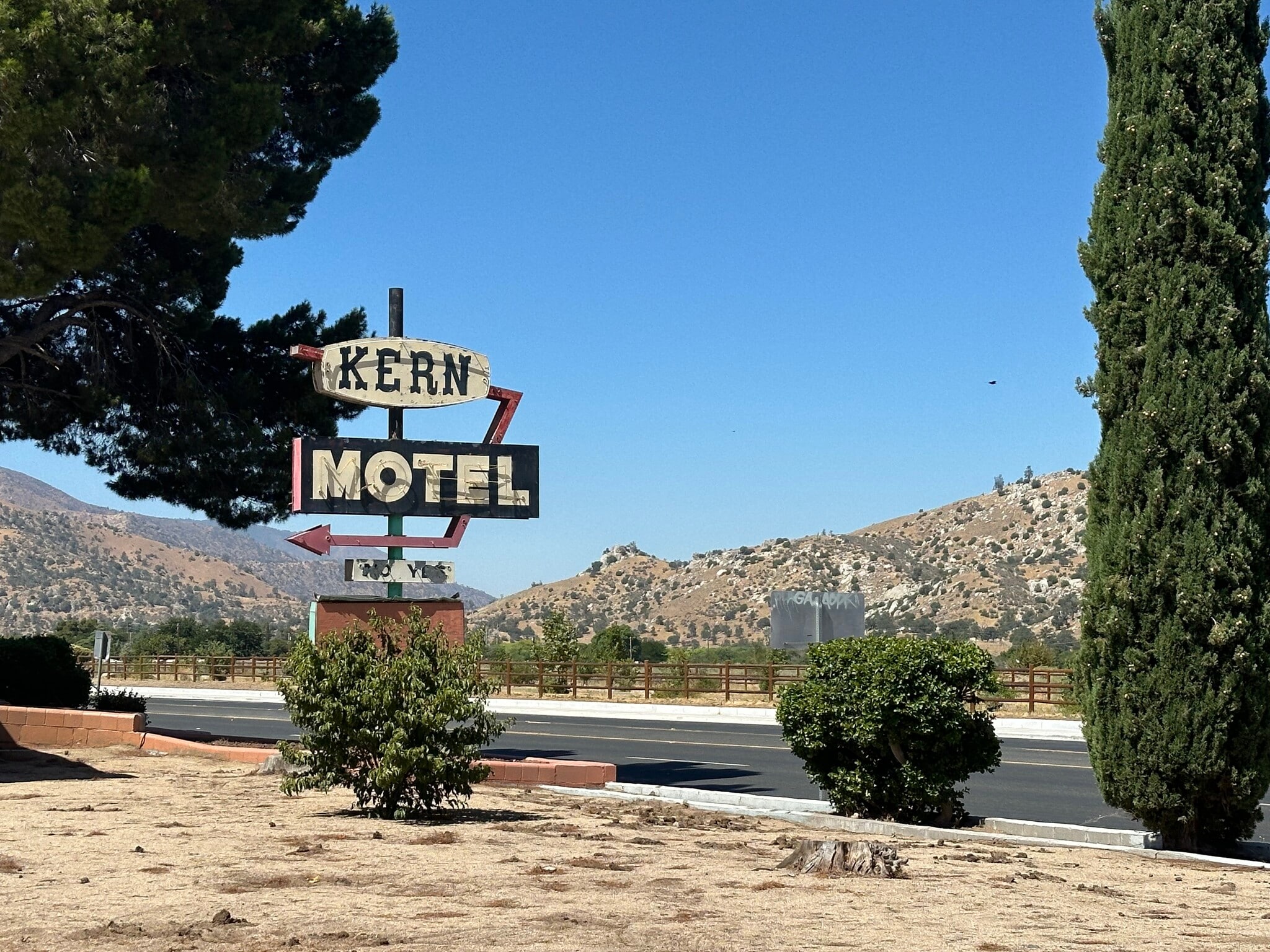 5436 Lake Isabella Blvd, Lake Isabella, CA for Sale