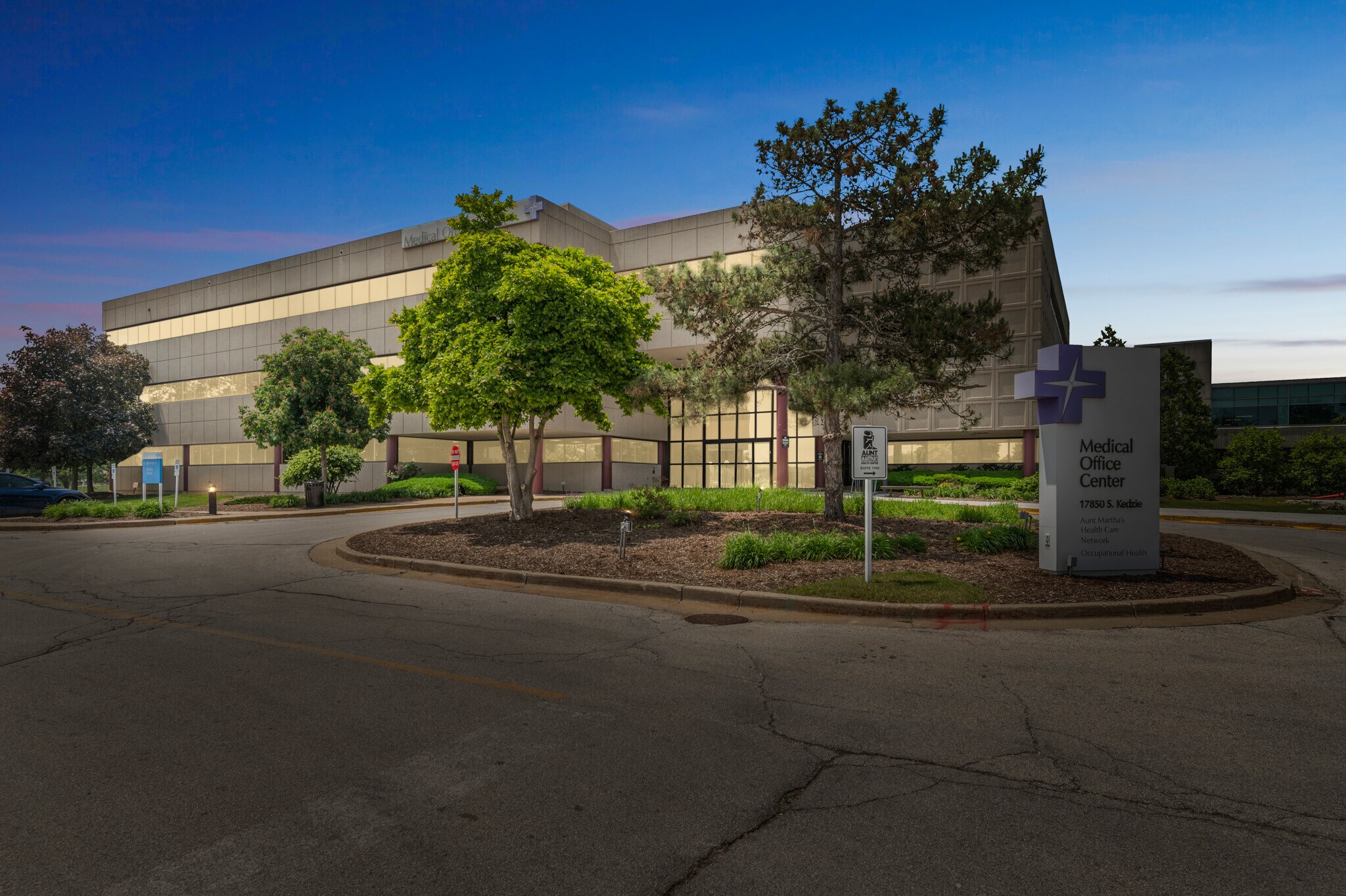 17850 S Kedzie Ave, Hazel Crest, IL for Rent