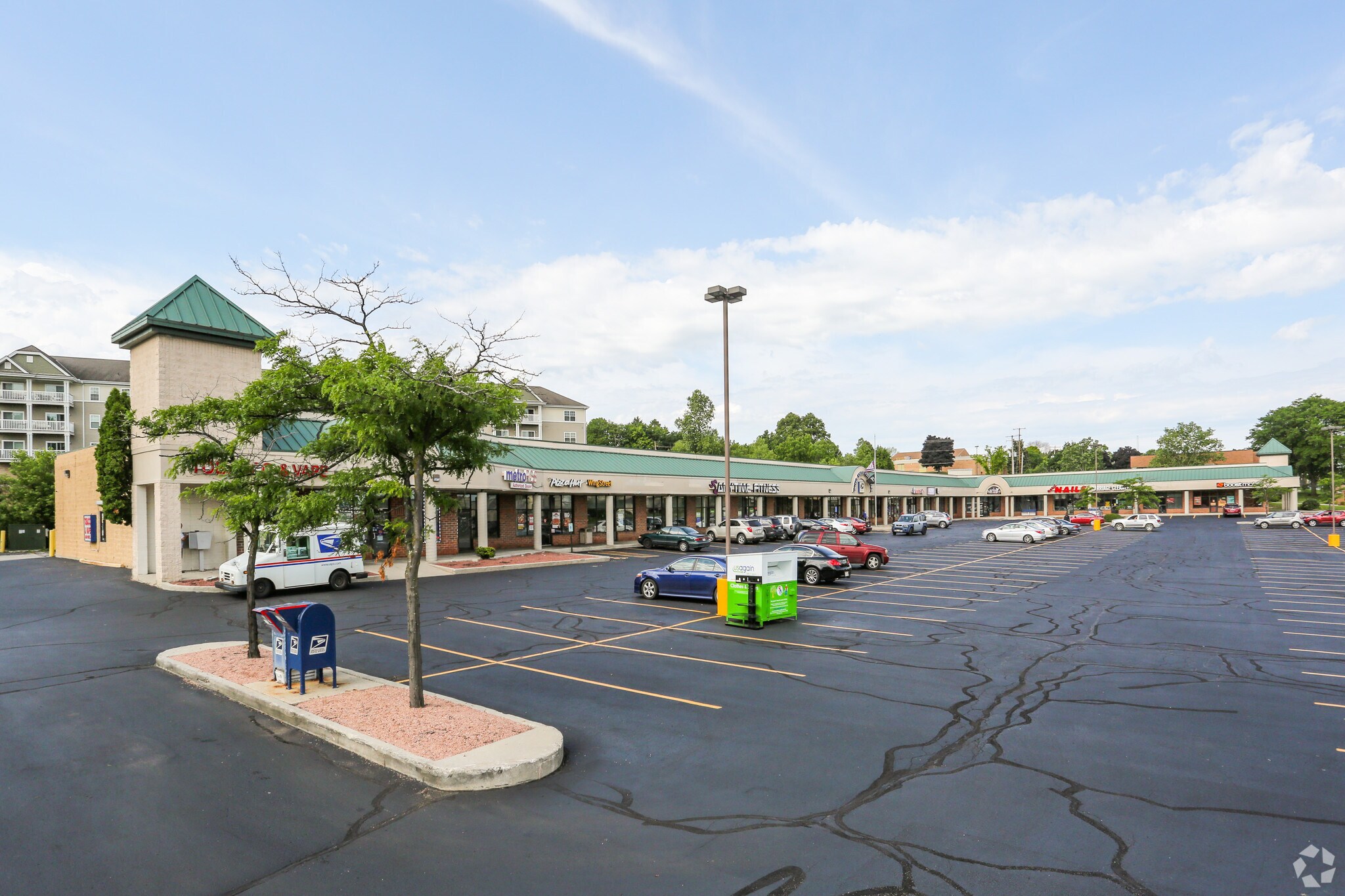 6801-6917 W Brown Deer Rd, Milwaukee, WI for Rent