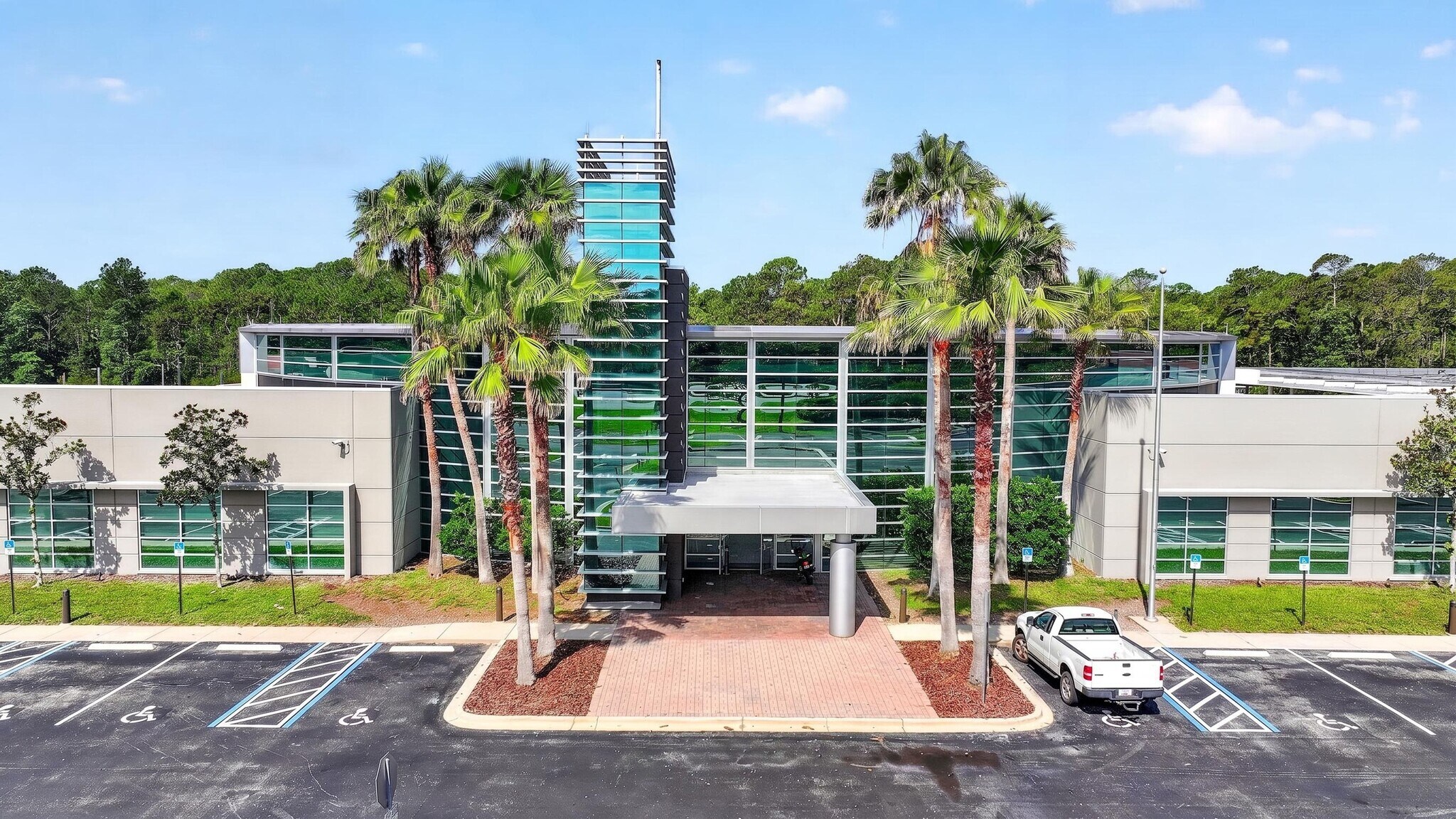470 Destination Daytona Ln, Ormond Beach, FL for Sale