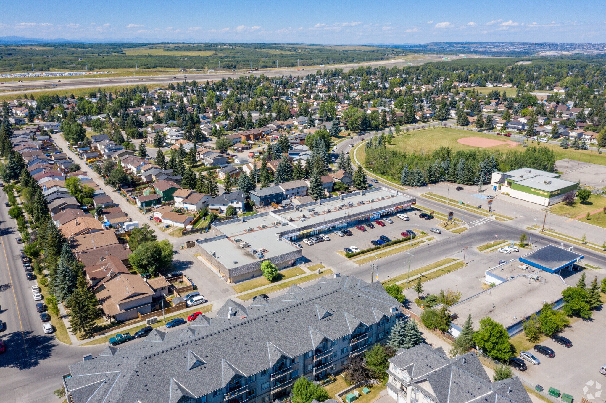 11225-11237 30th St SW, Calgary, AB for Rent