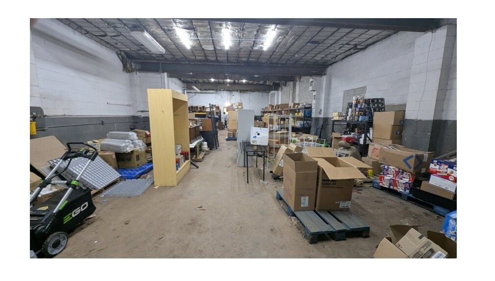 36 Tunxis Ave, Bloomfield, CT for Rent
