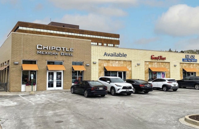 2711 N Mayfair Rd, Wauwatosa, WI for Rent