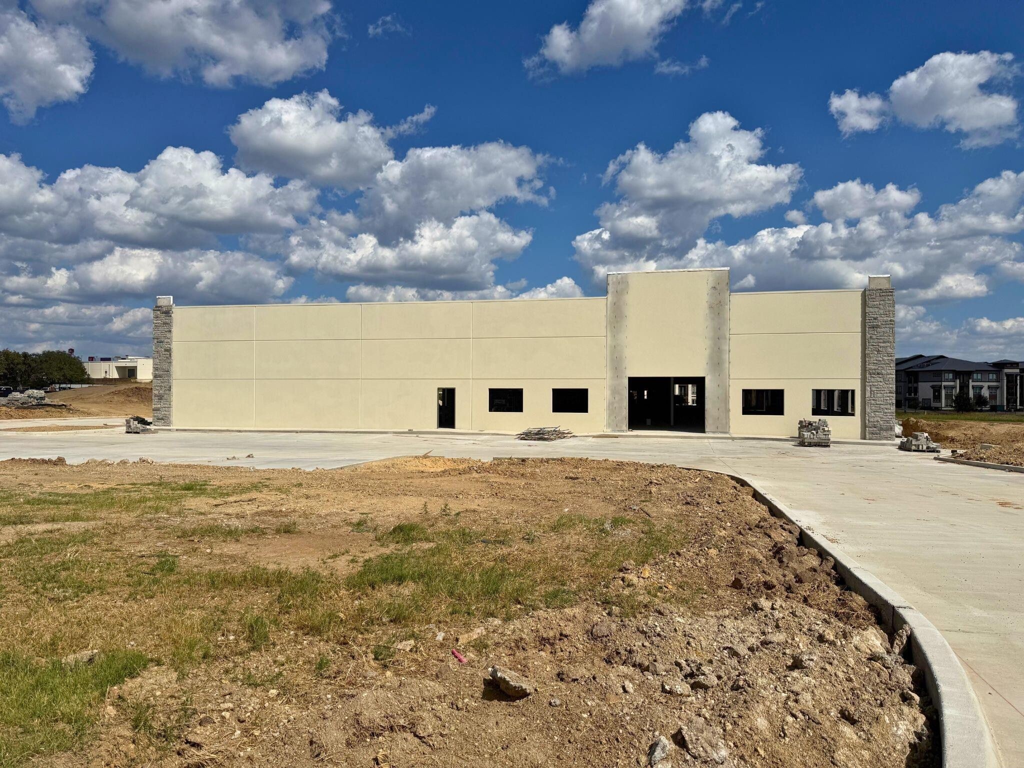 325 Hancock Dr, Hudson Oaks, TX for Sale