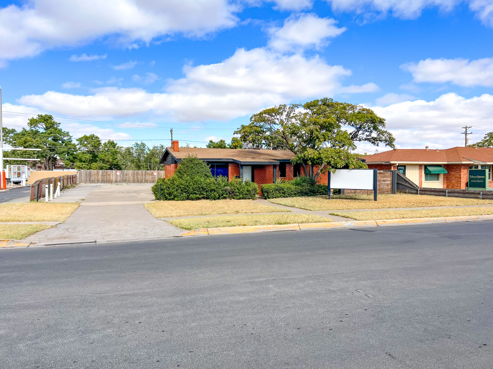 2604 W Kansas Ave, Midland, TX for Rent