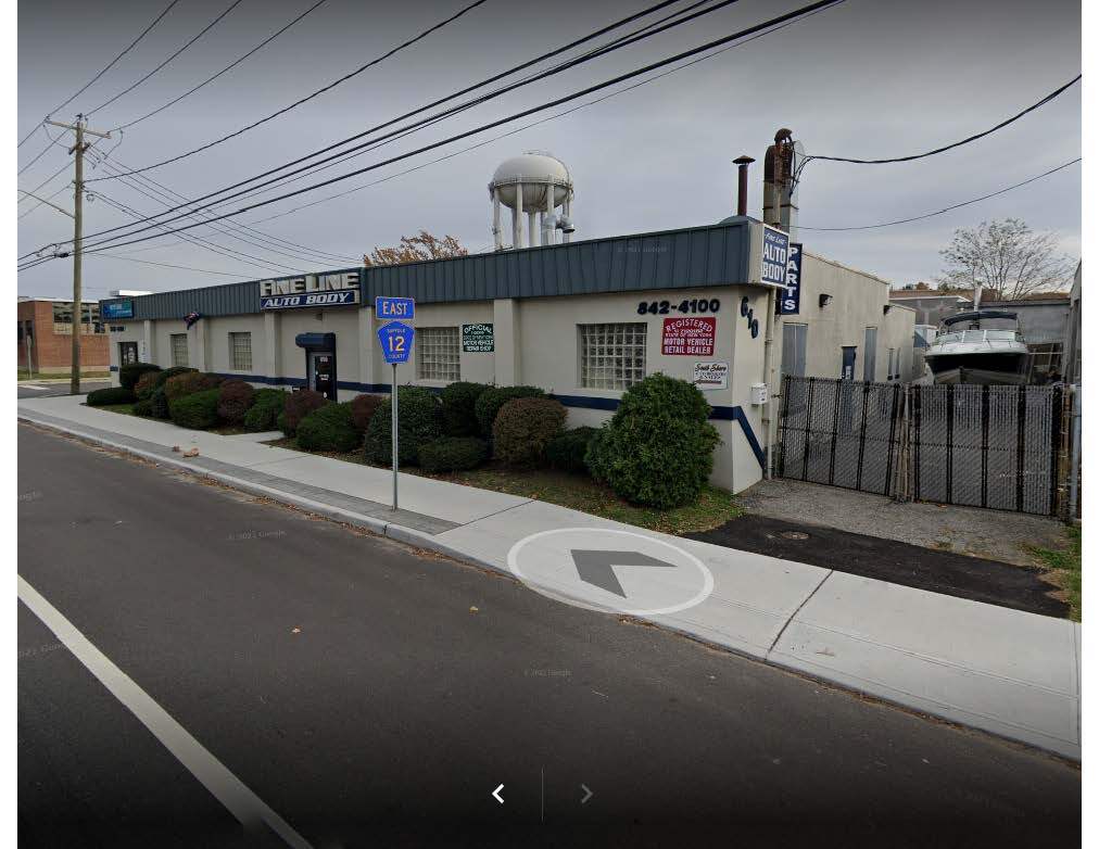 610 Oak St, Copiague, NY for Sale