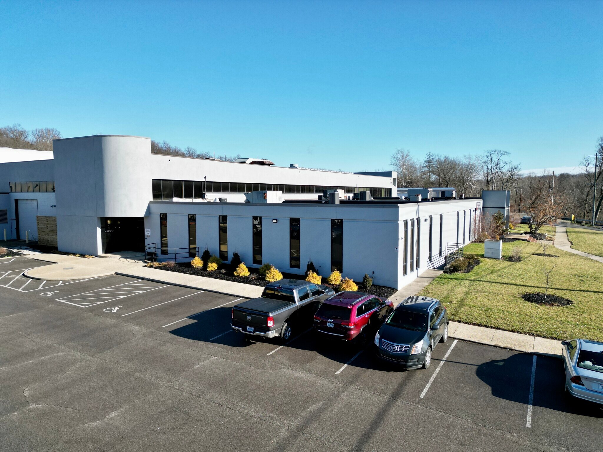 10078 E Kemper Rd, Montgomery, OH for Rent
