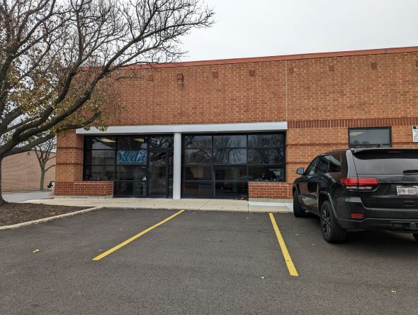 225 Larkin Dr, Wheeling, IL for Rent