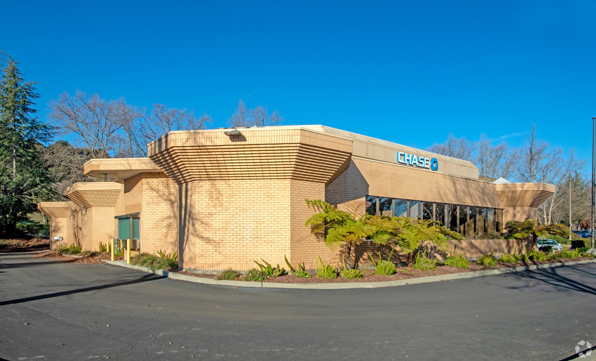 5800 Stoneridge Mall Rd, Pleasanton, CA for Sale