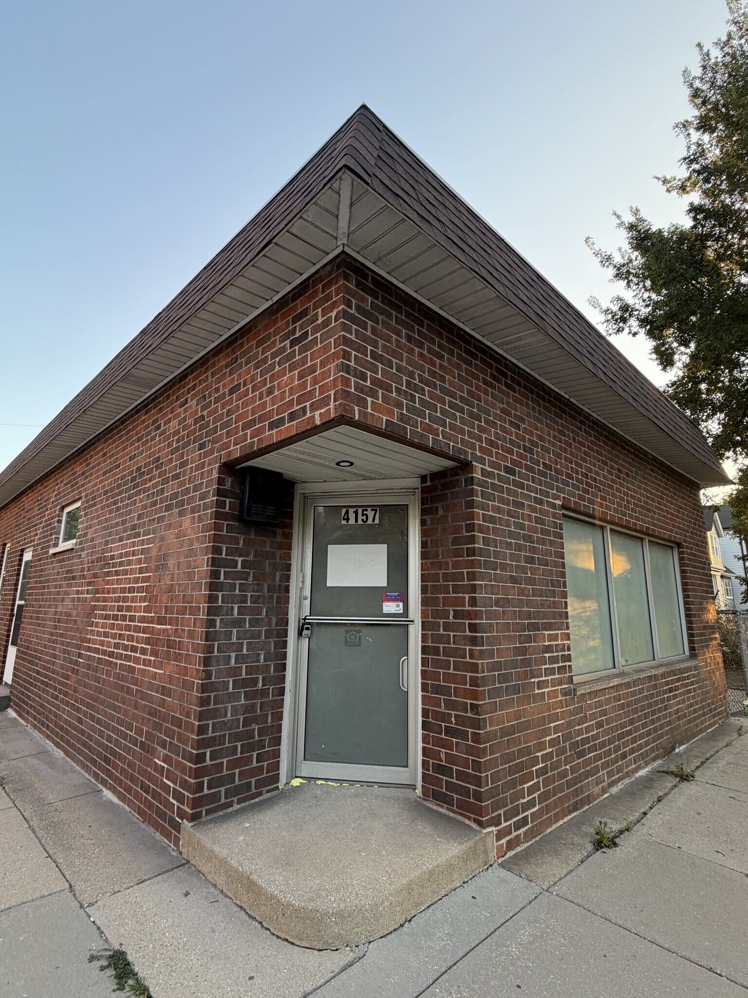 4155 Addison St, Chicago, IL for Rent