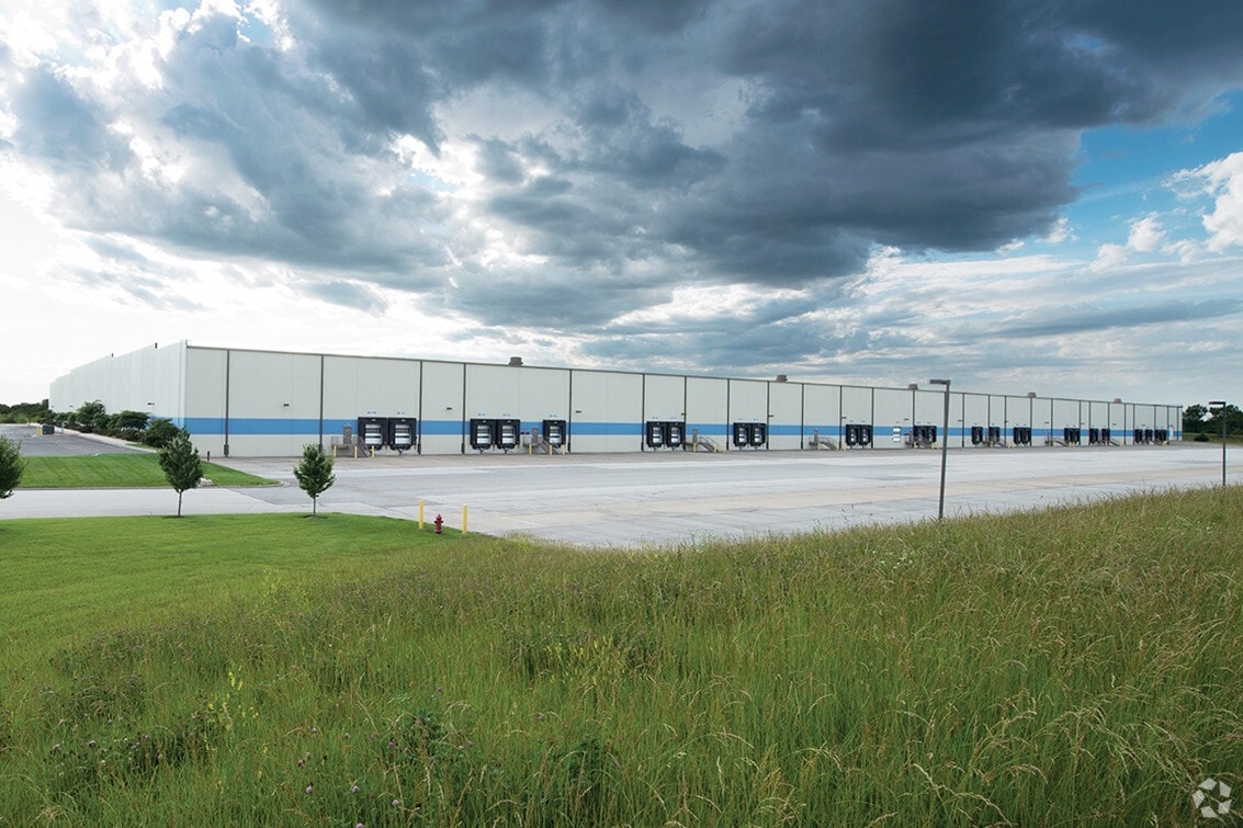 27200 W 157th St, New Century, KS for Rent