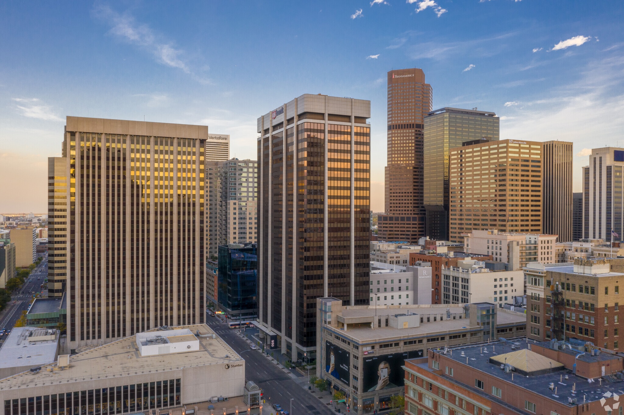950 17th St, Denver, CO for Rent
