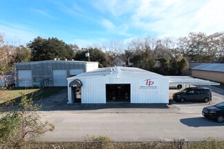 Tomball, TX Industrial - 211 Carrell St