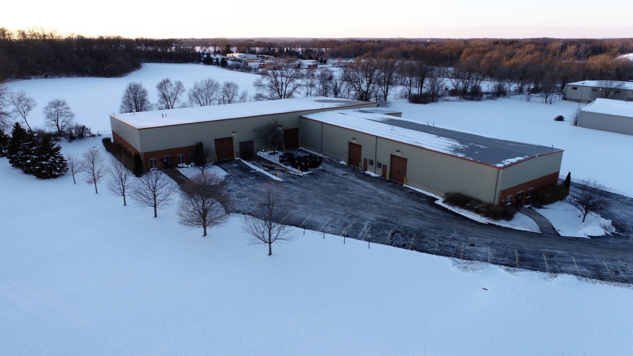 919 Trakk Ln Woodstock, IL 60098 Industrial Property for Lease on