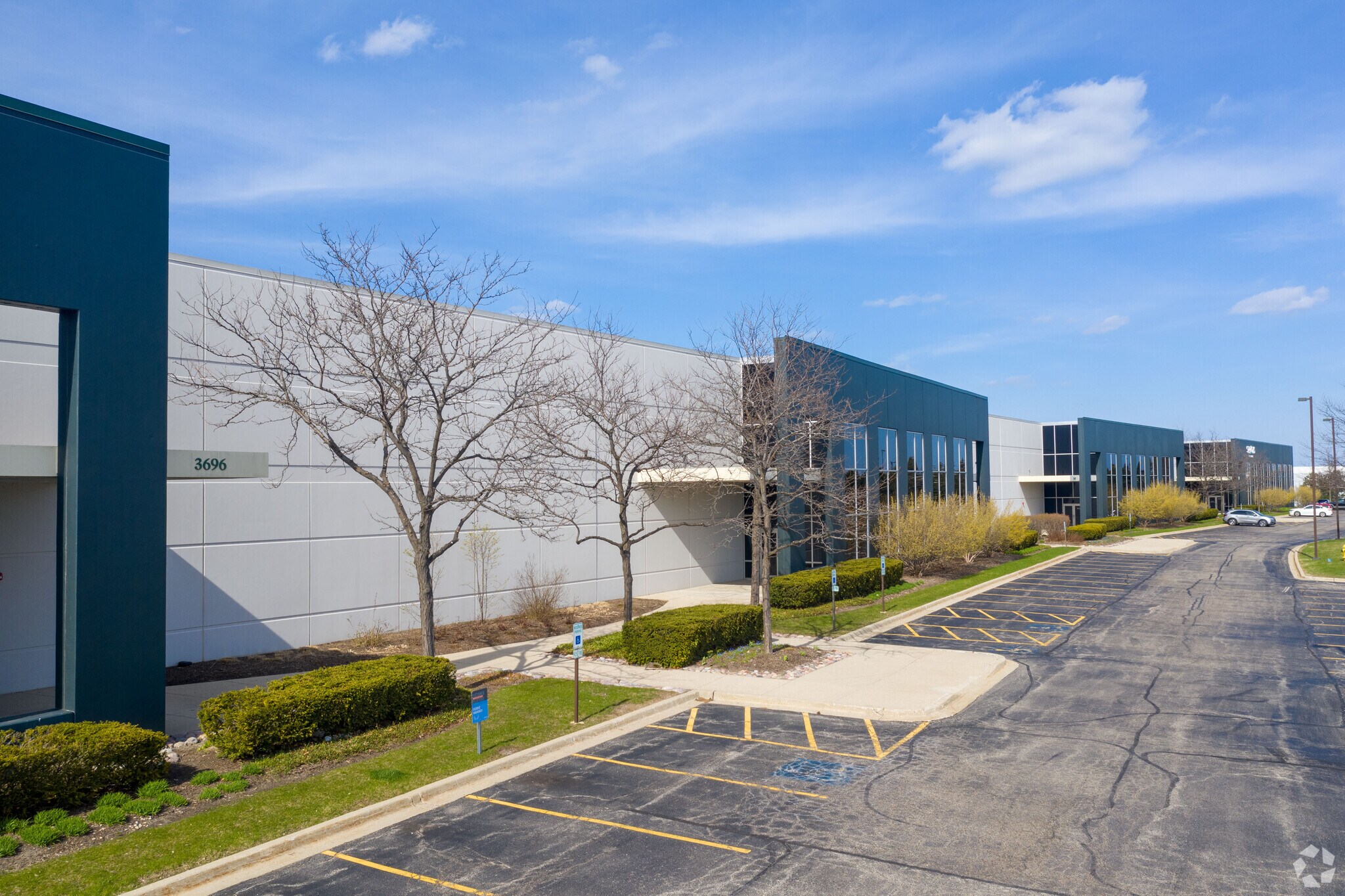 3600-3696 Burwood Dr, Waukegan, IL for Rent