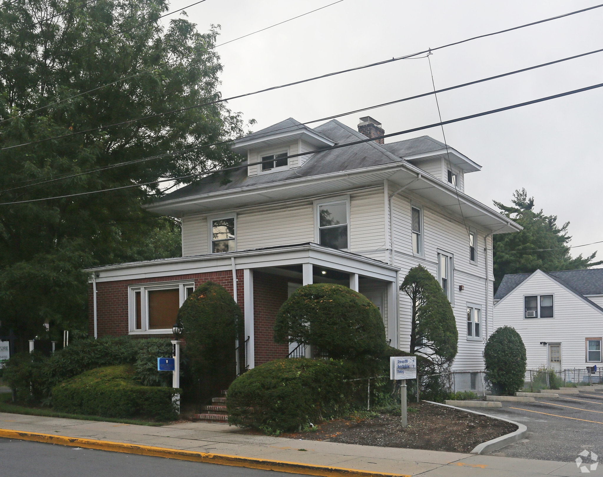 330 Winthrop St, Westbury, NY for Sale
