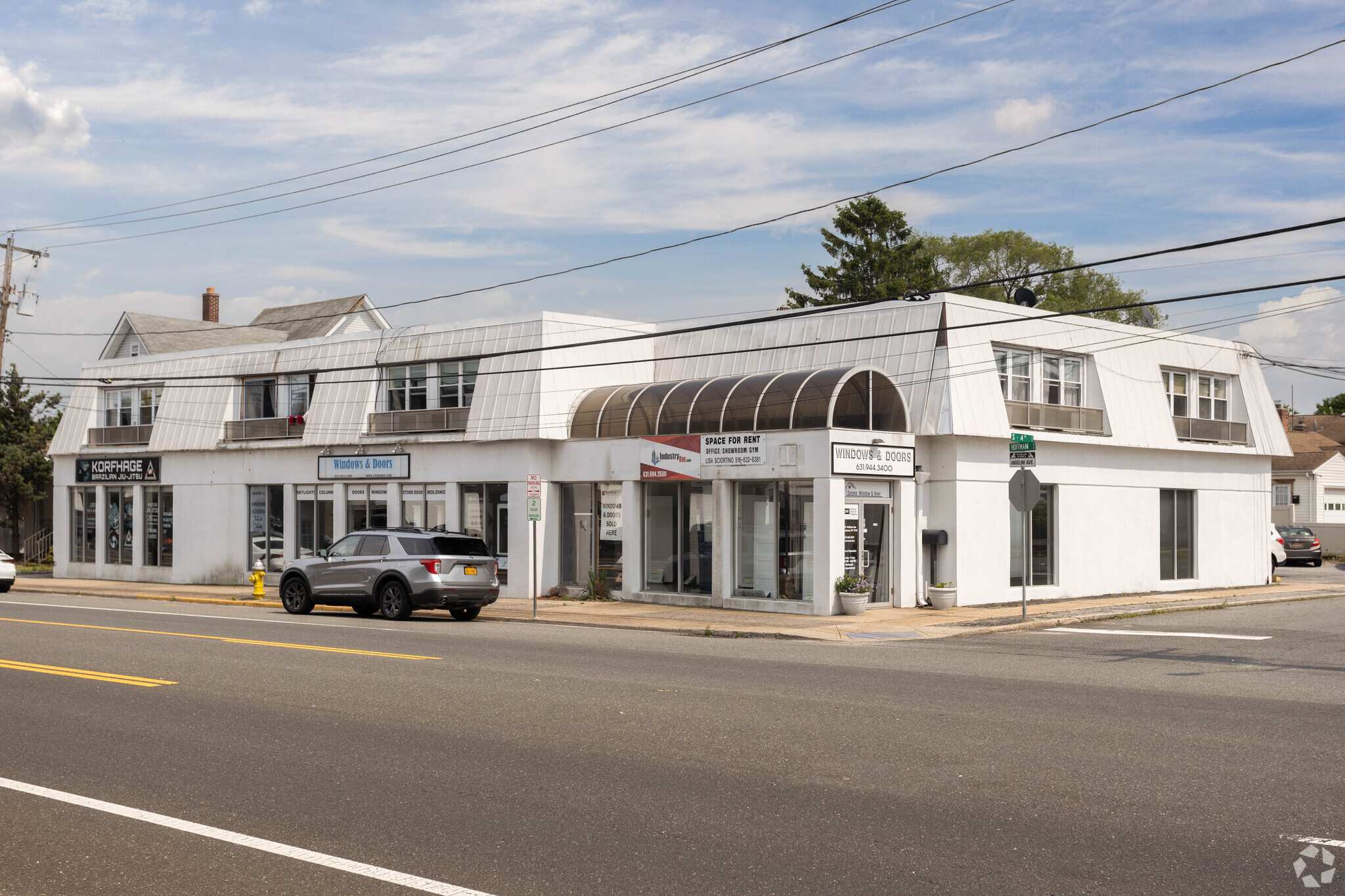 99-105 W Hoffman Ave, Lindenhurst, NY for Sale