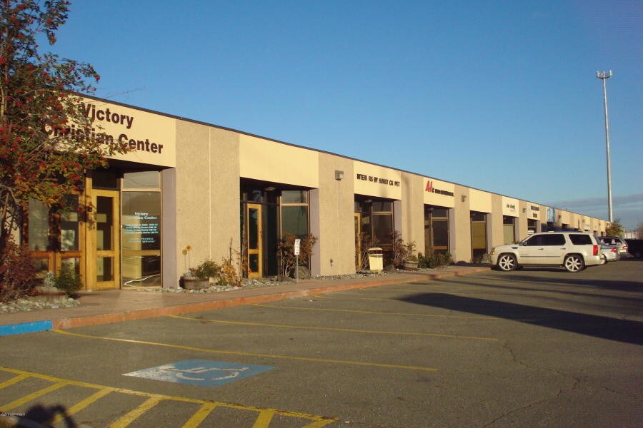 907 E Dowling Rd, Anchorage, AK for Rent