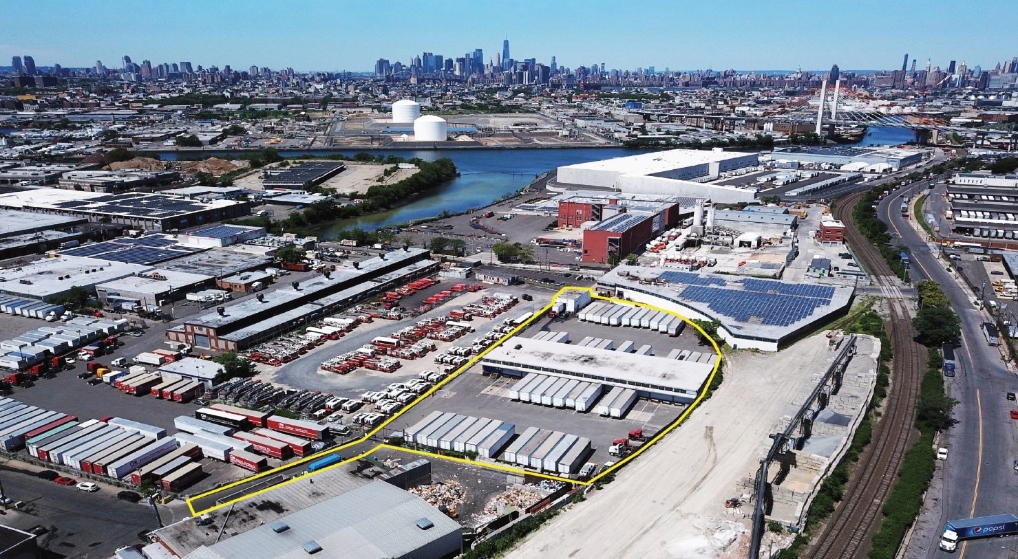 1 Railroad Pl, Maspeth, NY for Rent
