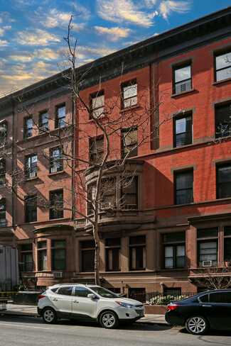 New York, NY undefined - 54 W 71st St