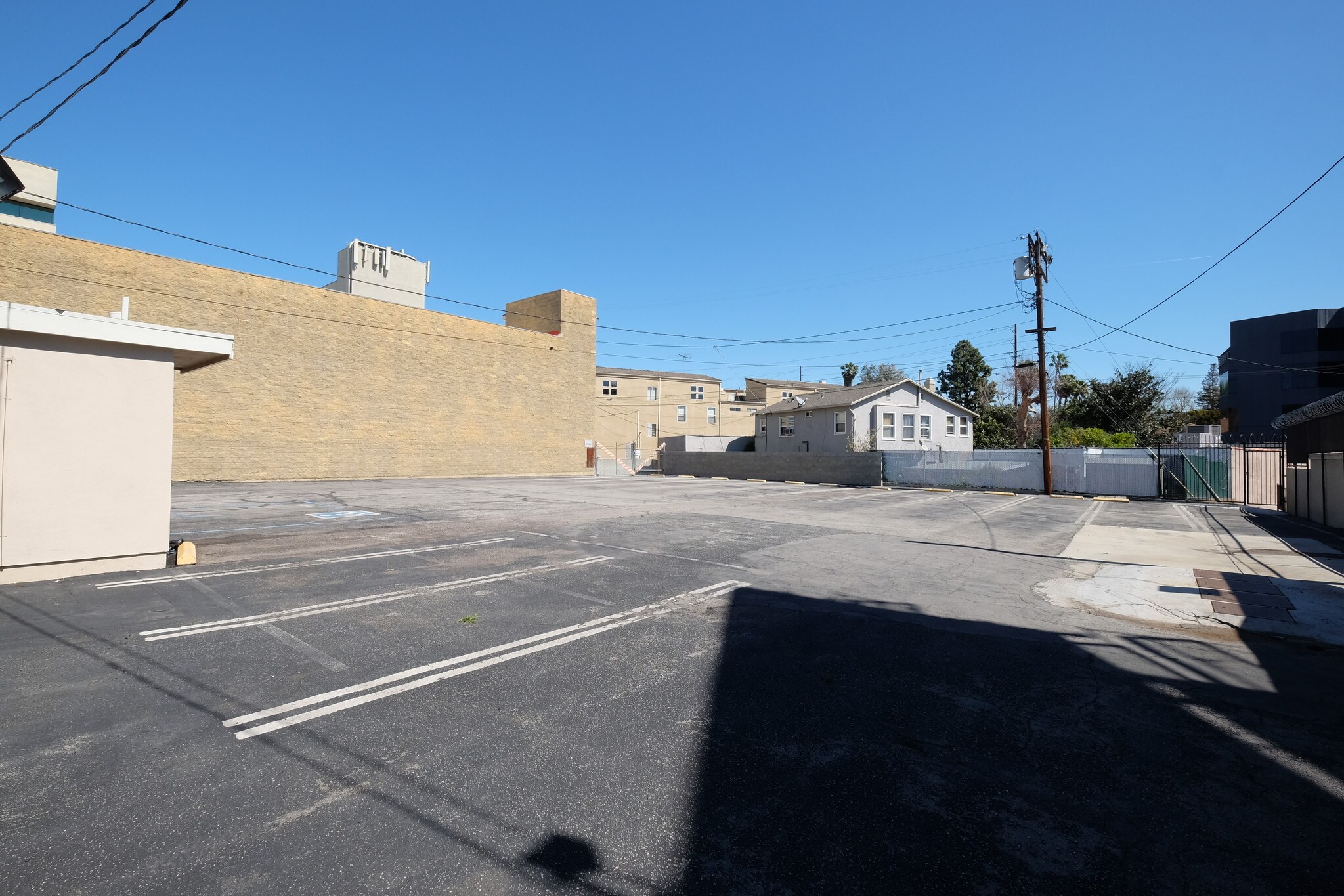 4120 Lankershim Blvd, North Hollywood, CA for Rent