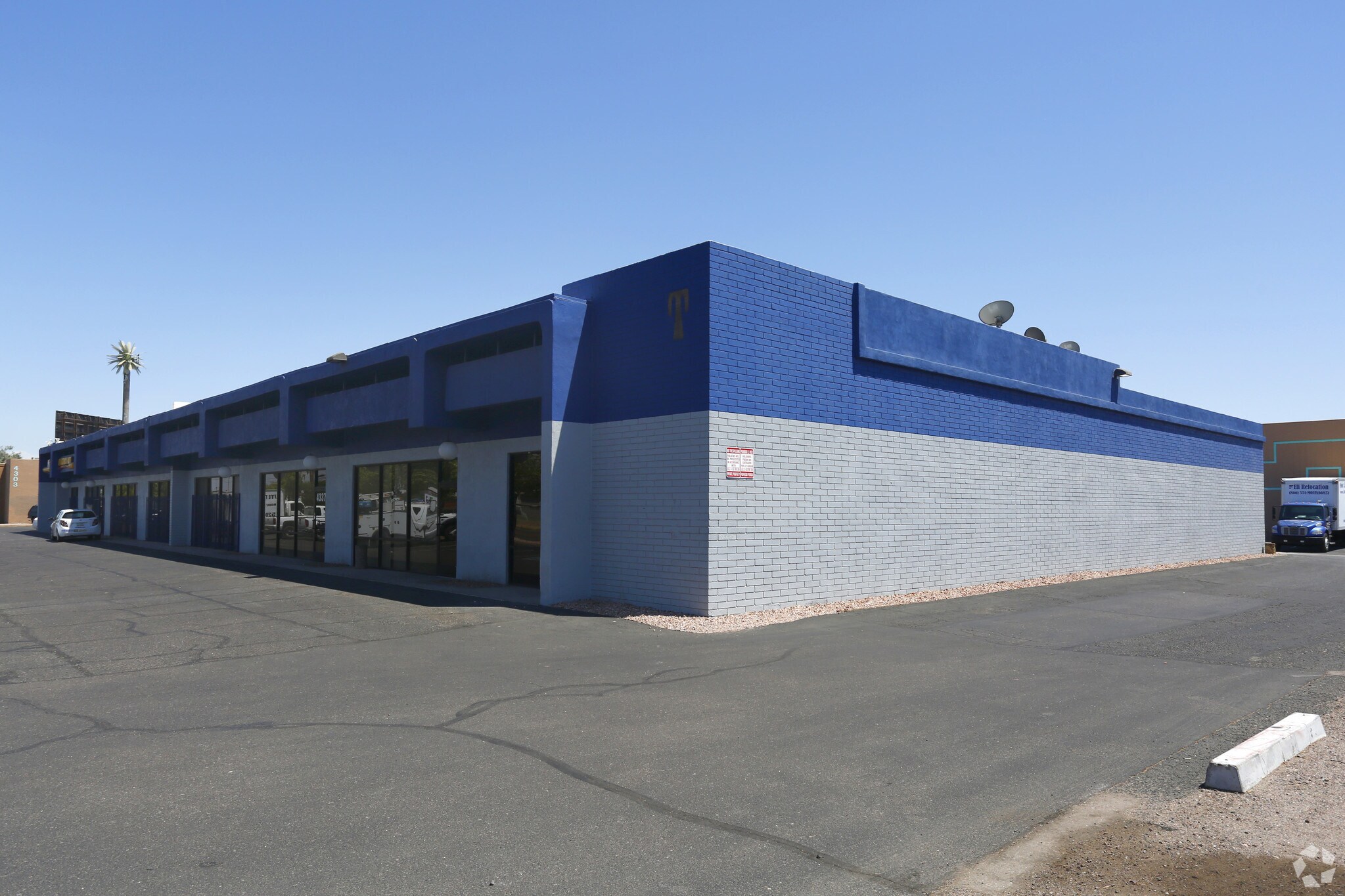 4327-4343 W Van Buren St, Phoenix, AZ for Rent