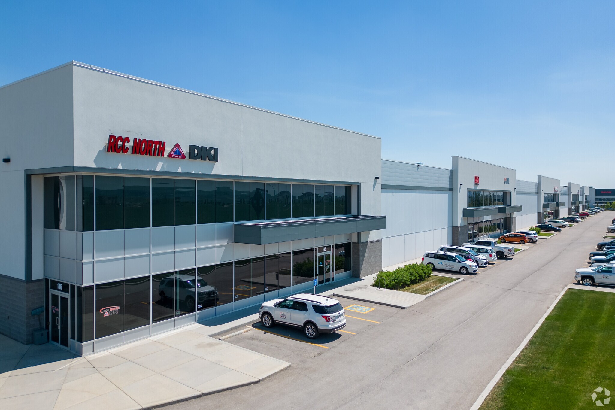 1610 104th Ave NE, Calgary, AB for Rent