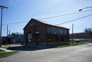 Medina, OH Freestanding - 402 S Elmwood Ave