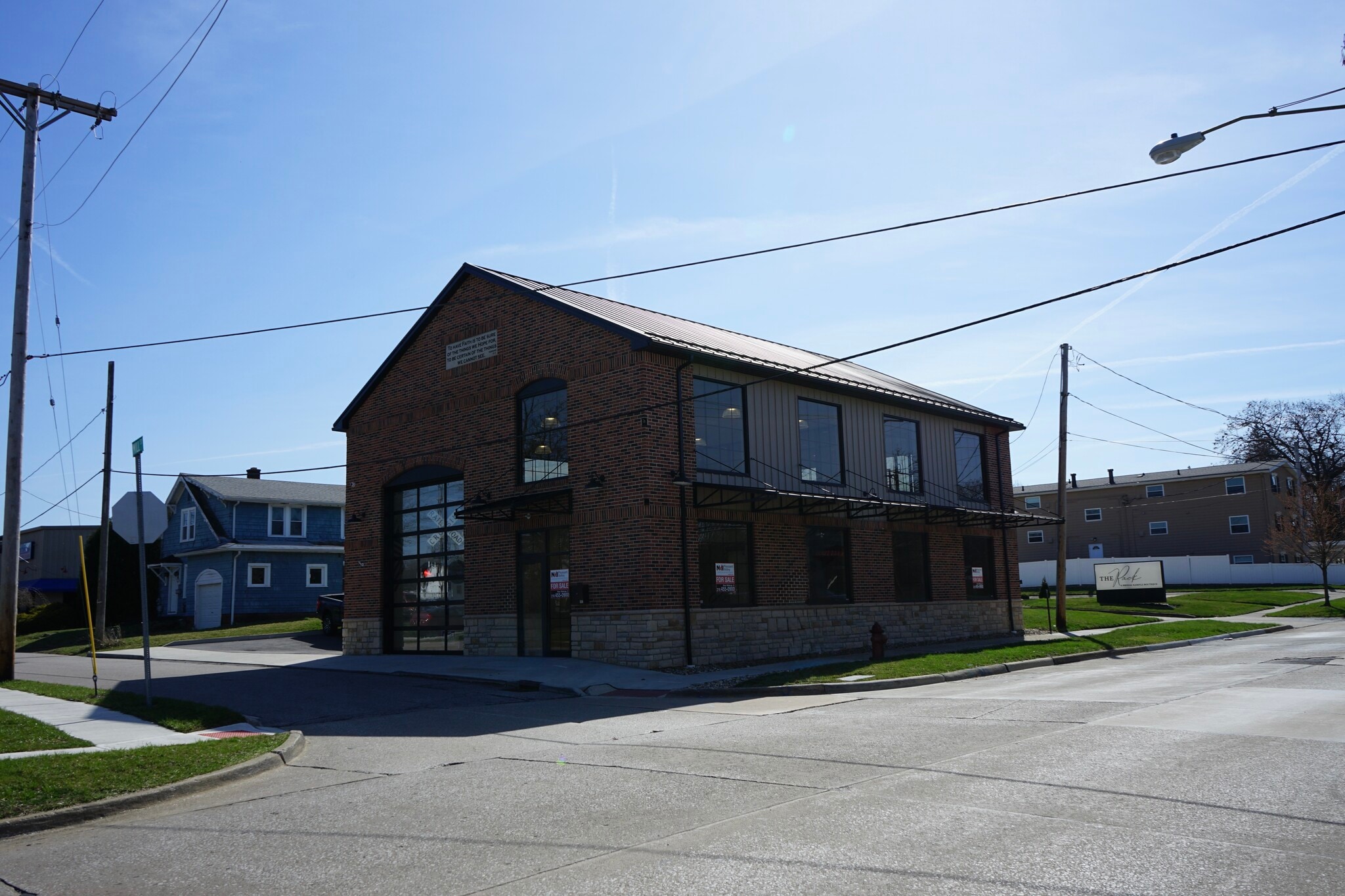 402 S Elmwood Ave, Medina, OH for Sale