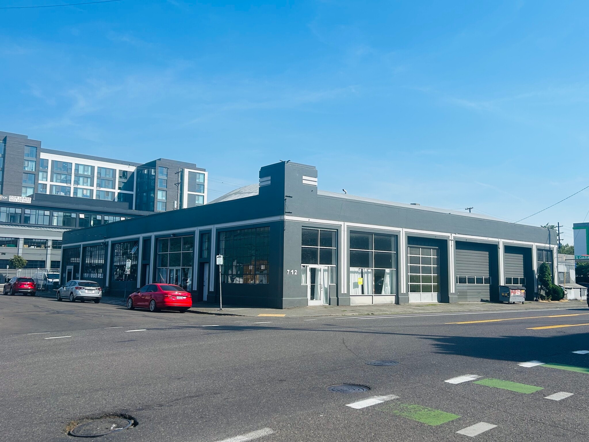 712 SE 7th Ave, Portland, OR for Sale
