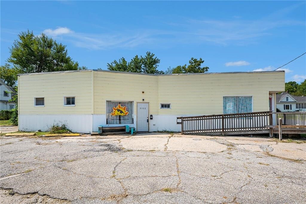 3132 St Joseph Ave, Saint Joseph, MO for Sale