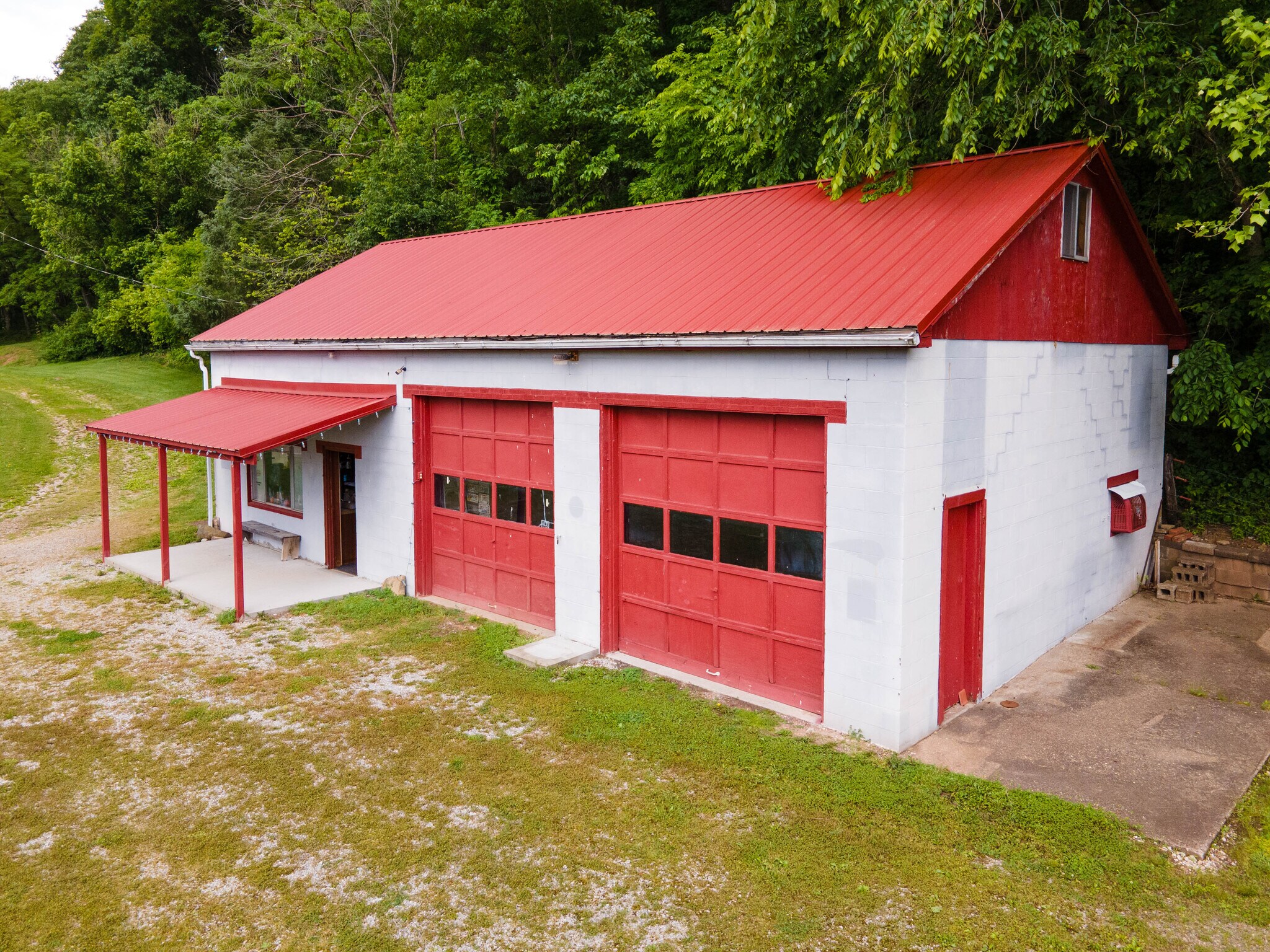 31647 Charleston Rd, Leon, WV for Sale