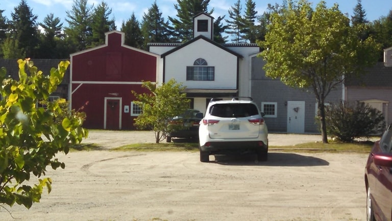 492 W Main St, Hillsborough, NH for Rent