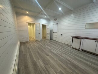 Ipswich, MA Storefront Retail/Office - 2 Central St