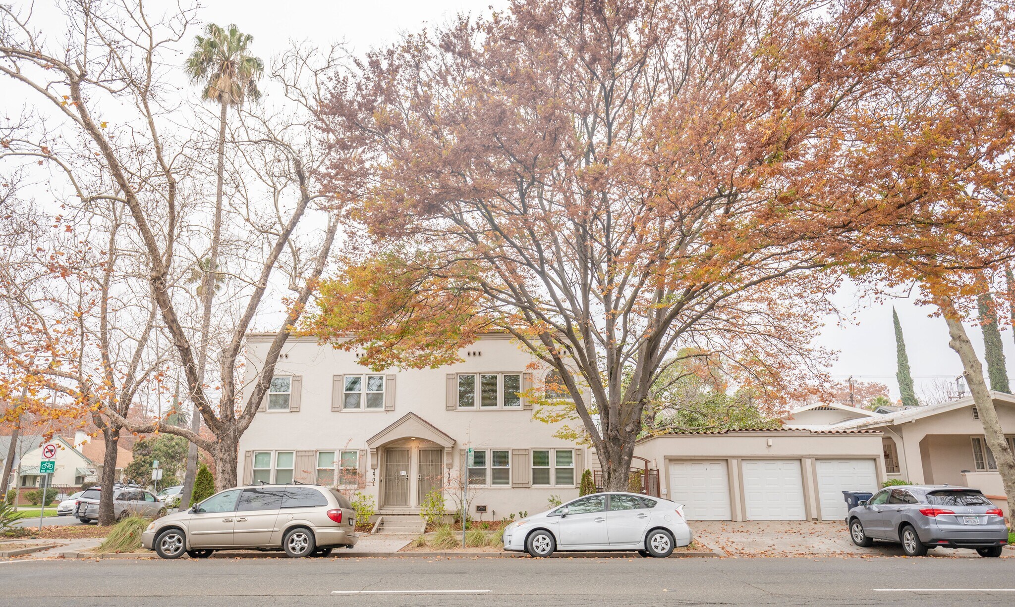 2229 24th St, Sacramento, CA for Sale